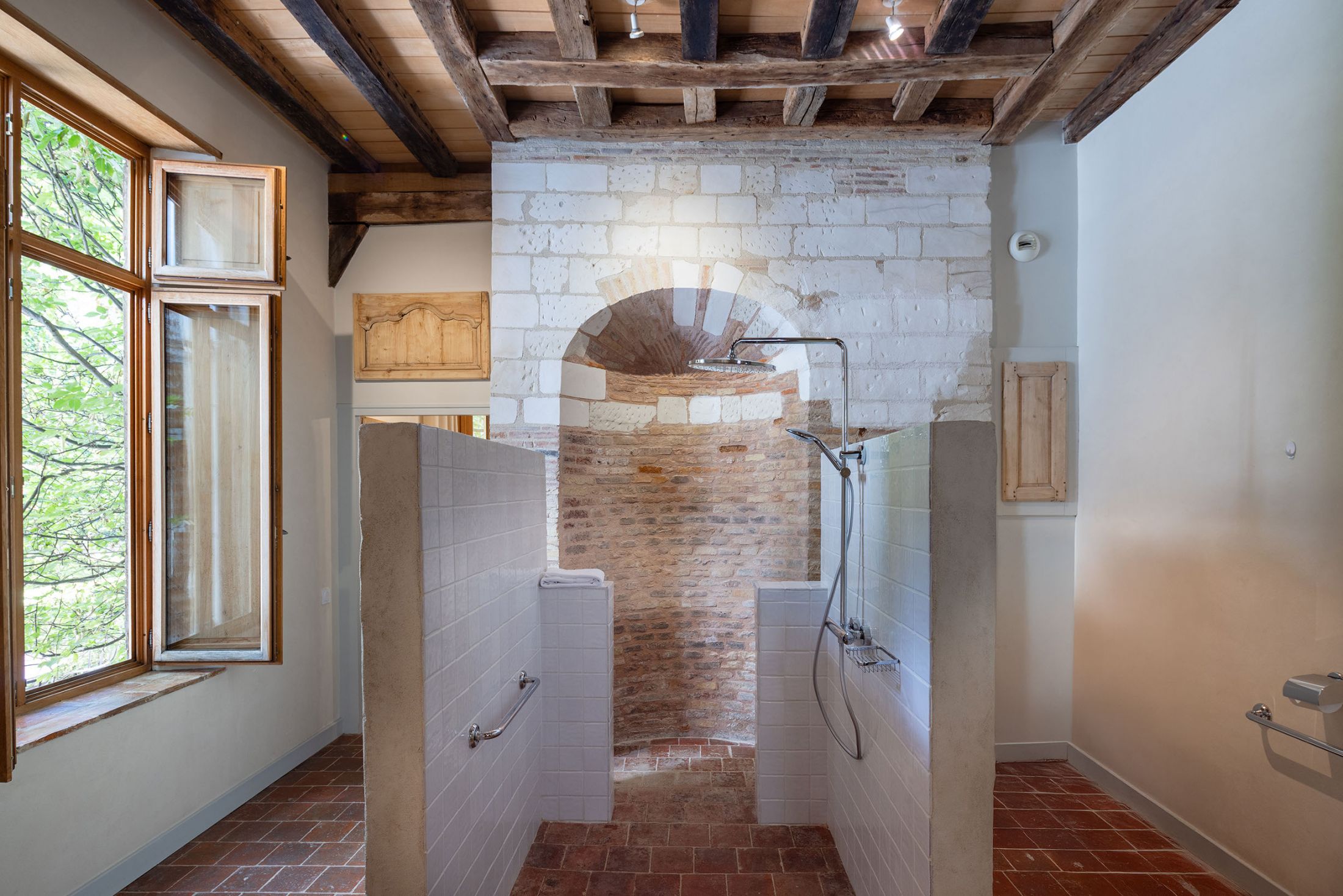 suite signature chevaliers vue salle de bain 